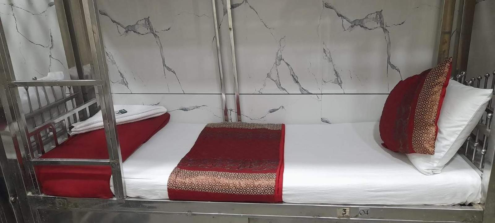 Amaan Hotel Mumbai Ngoại thất bức ảnh