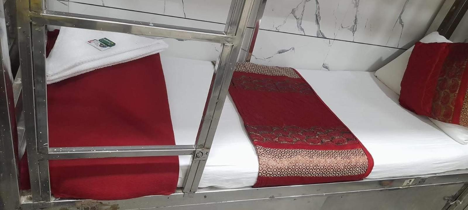 Amaan Hotel Mumbai Ngoại thất bức ảnh