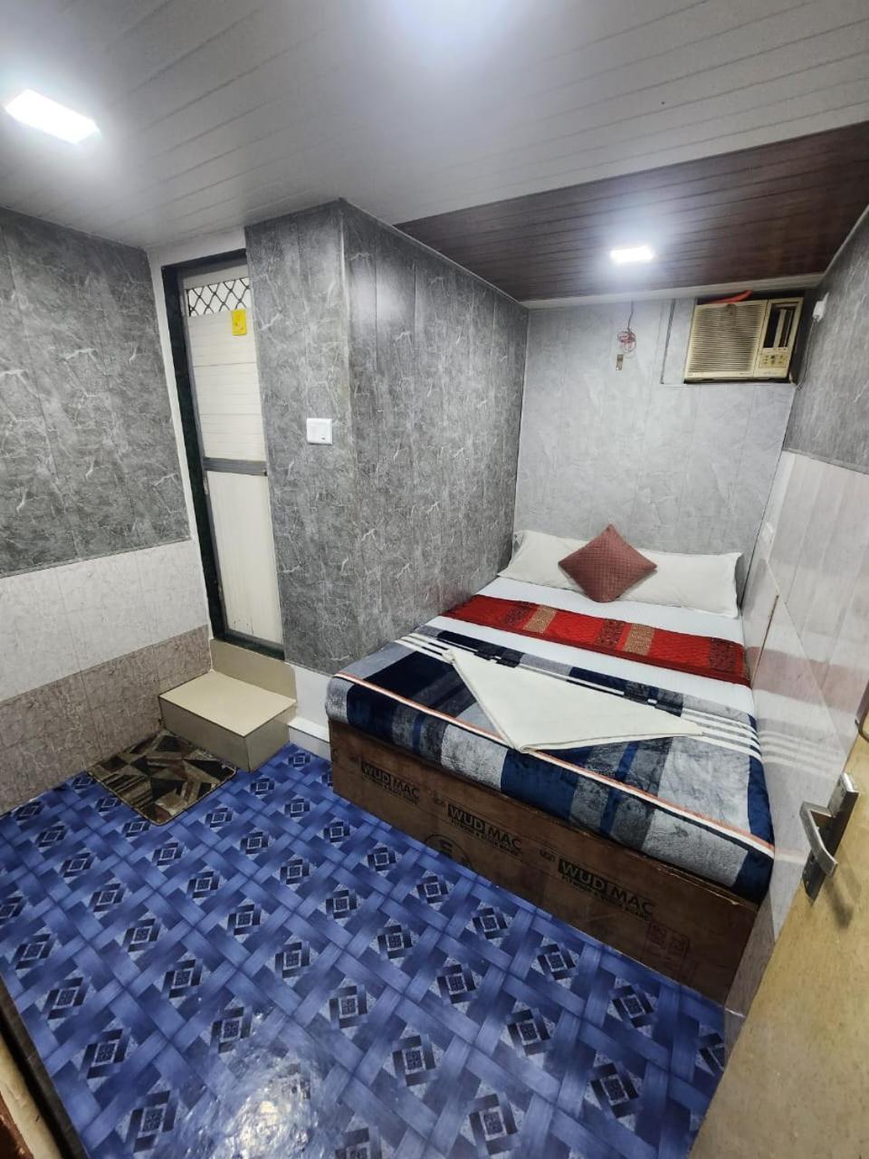Amaan Hotel Mumbai Ngoại thất bức ảnh